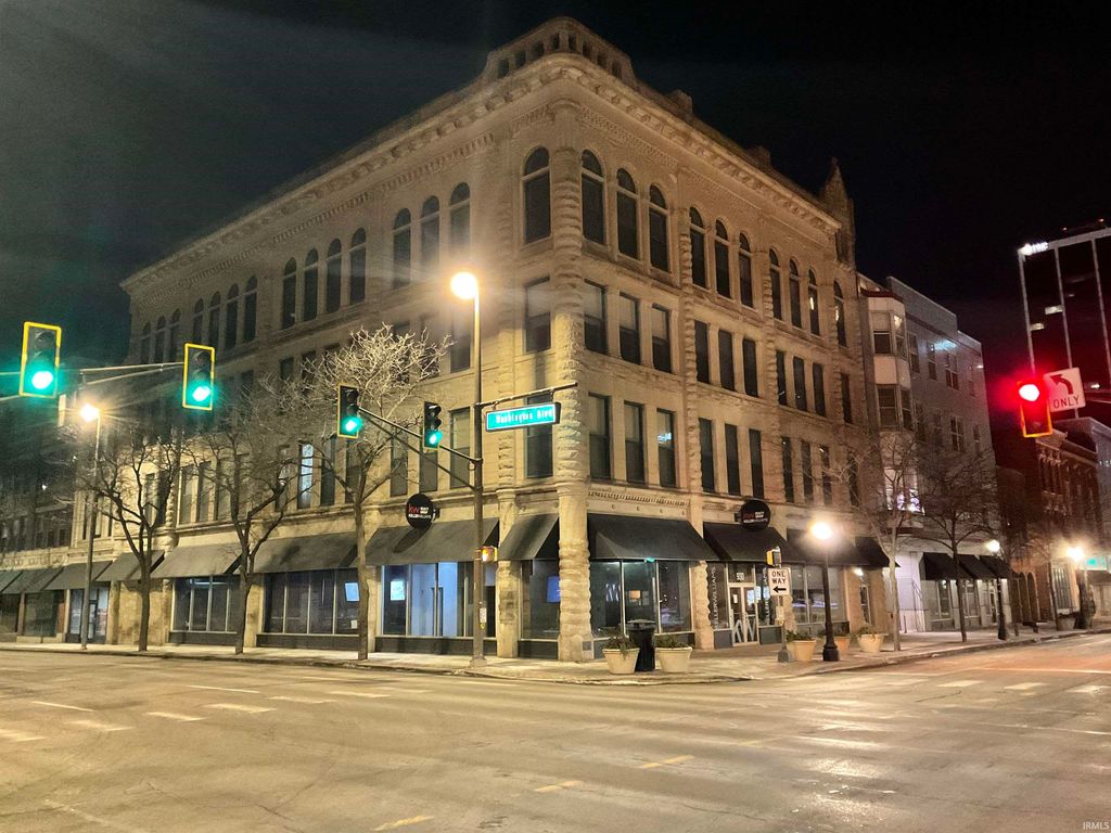 112 W Washington Blvd Apt 319, Fort Wayne, IN 46802