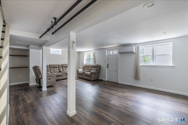 35 Cove Street, West Haven, CT 06516