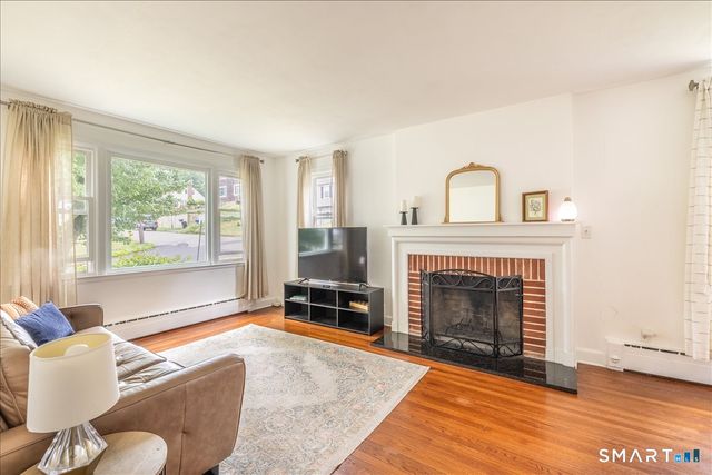 35 Cove Street, West Haven, CT 06516