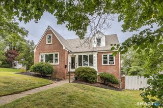 35 Cove Street, West Haven, CT 06516