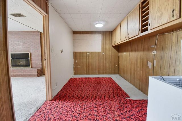 2130 Oakwood Lane, Pueblo, CO 81005