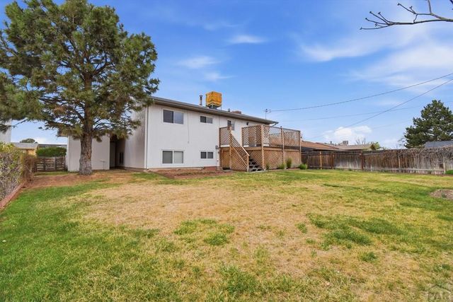 2130 Oakwood Lane, Pueblo, CO 81005