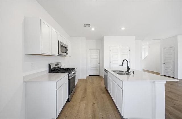 12008 N SW 36th Street, Mustang, OK 73064