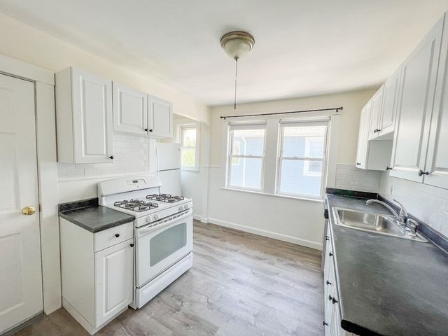 65 Woods Ave 2, Somerville, MA 02144