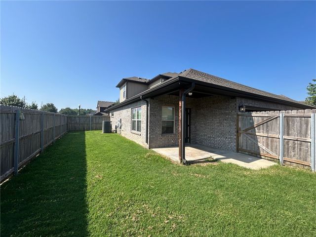 3103 SW Warberry Avenue, Bentonville, AR 72712