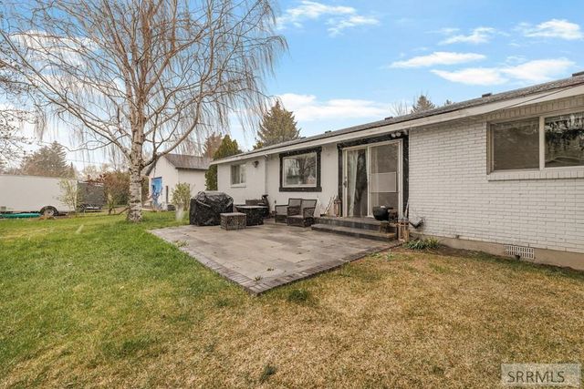 218 S Teton Avenue, Sugar City, ID 83448