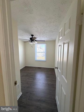 4715 STILL PL, Woodbridge, VA 22193