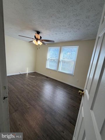 4715 STILL PL, Woodbridge, VA 22193