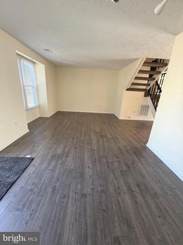 4715 STILL PL, Woodbridge, VA 22193