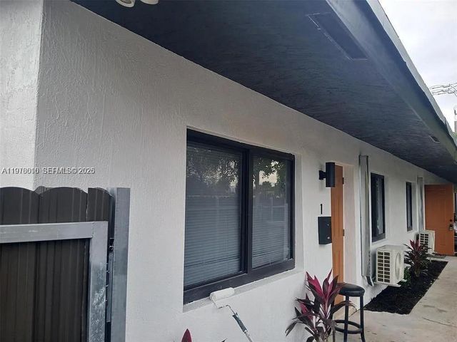 900 NW 8th Ave 3, Pompano Beach, FL 33060