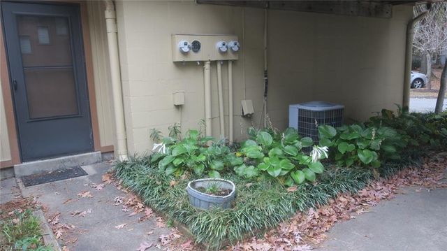 1671 Monterry PL, Newport News, VA 23608