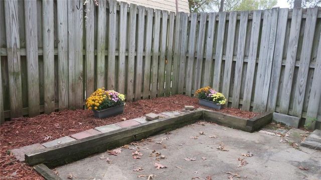 1671 Monterry PL, Newport News, VA 23608