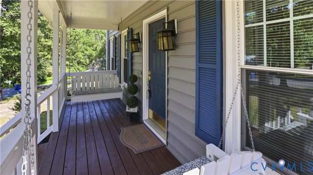 10501 Surry Rd, Chester, VA 23831