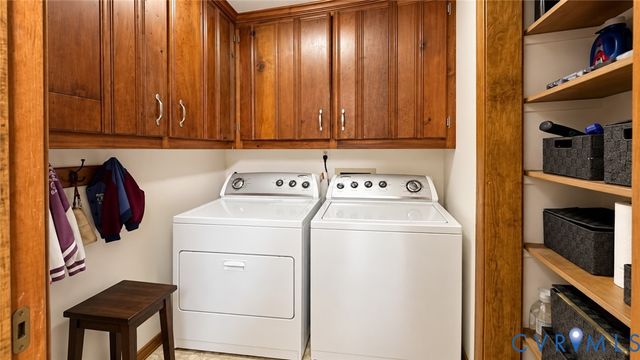 10501 Surry Rd, Chester, VA 23831