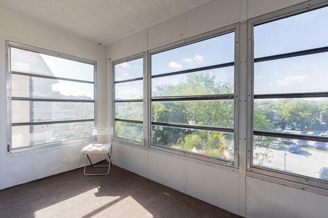 7000 NW 17th Street 419, Plantation, FL 33313