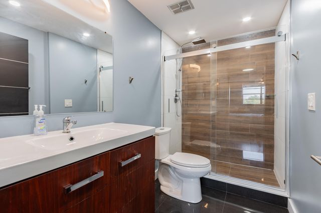7000 NW 17th Street 419, Plantation, FL 33313