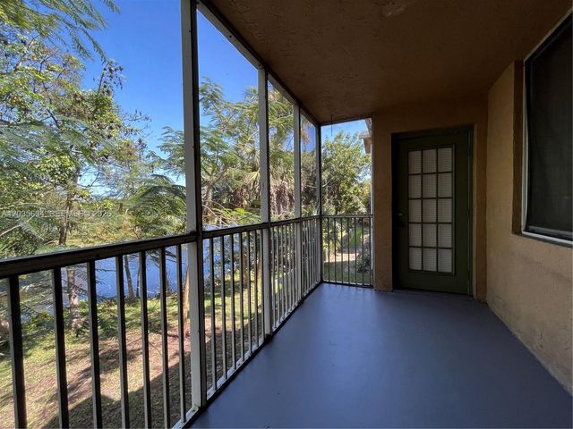 4035 W Mcnab Road F203, Pompano Beach, FL 33069