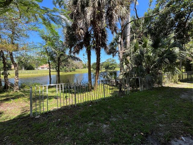 4035 W Mcnab Road F203, Pompano Beach, FL 33069