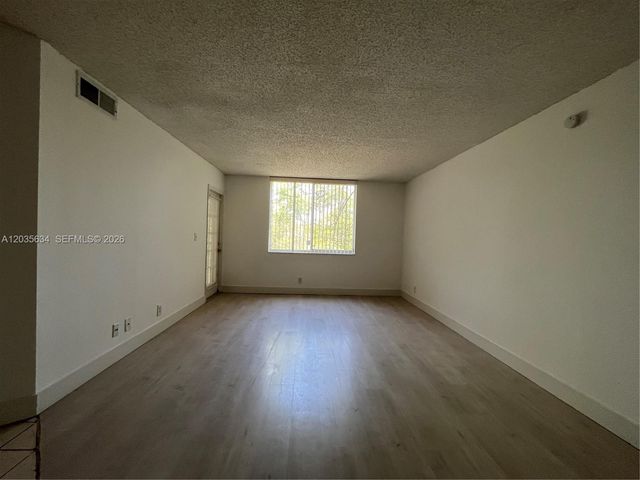 4035 W Mcnab Road F203, Pompano Beach, FL 33069