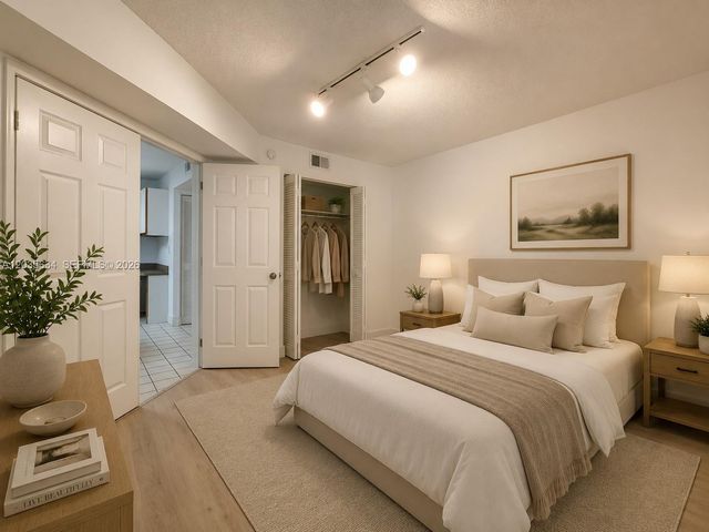 4035 W Mcnab Road F203, Pompano Beach, FL 33069