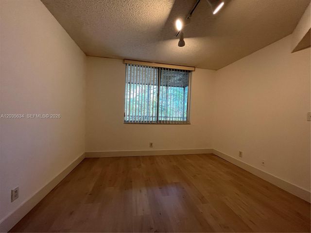 4035 W Mcnab Road F203, Pompano Beach, FL 33069