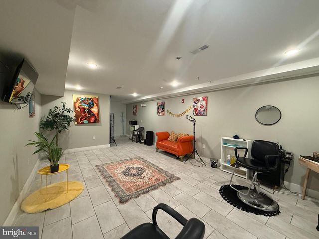 1824 RIDGE AVE, Philadelphia, PA 19130