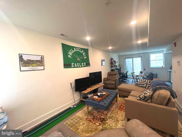 1824 RIDGE AVE, Philadelphia, PA 19130