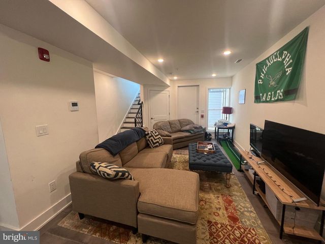 1824 RIDGE AVE, Philadelphia, PA 19130