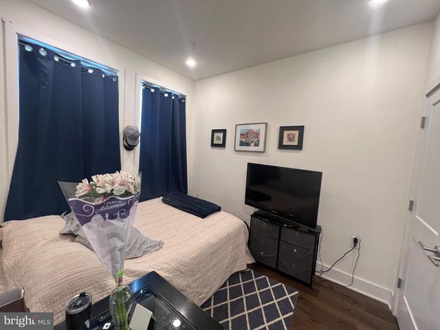 1824 RIDGE AVE, Philadelphia, PA 19130