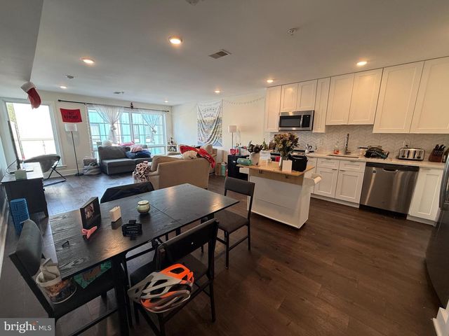 1824 RIDGE AVE, Philadelphia, PA 19130