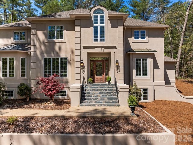 3 Fir Tree Lane, Asheville, NC 28803