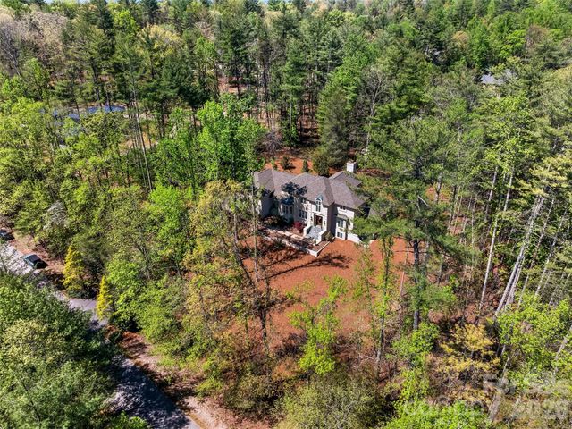 3 Fir Tree Lane, Asheville, NC 28803