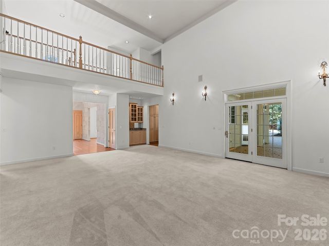 3 Fir Tree Lane, Asheville, NC 28803