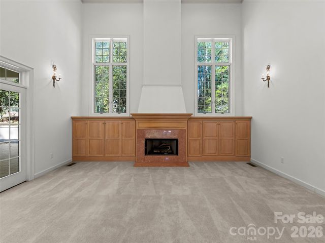 3 Fir Tree Lane, Asheville, NC 28803