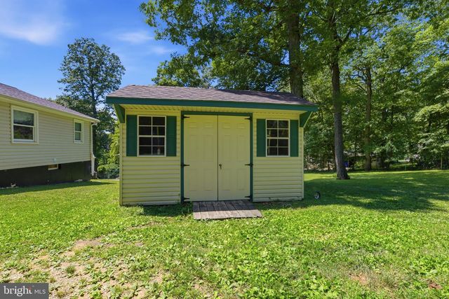 300 OAKBROOK DR, Felton, PA 17322