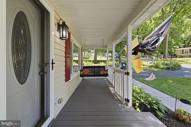 300 OAKBROOK DR, Felton, PA 17322