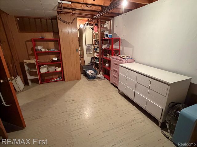 25886 Masch Avenue, Warren, MI 48091