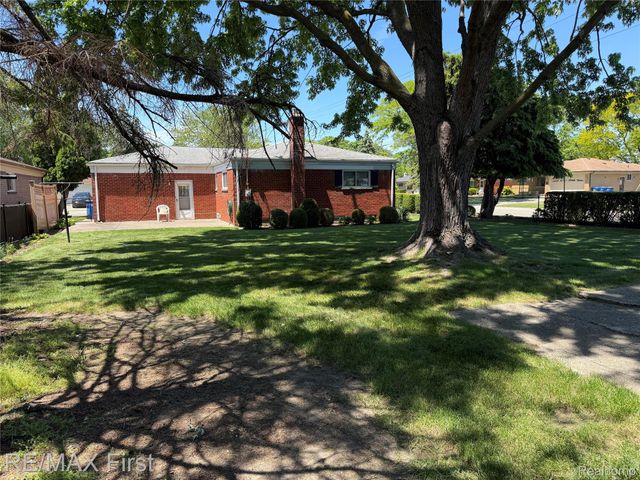 25886 Masch Avenue, Warren, MI 48091