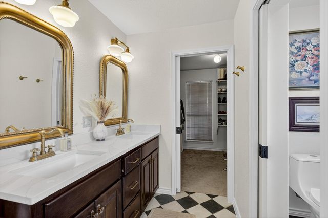 435 Oxbow TRL, Marble Falls, TX 78654
