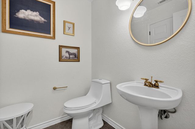 435 Oxbow TRL, Marble Falls, TX 78654
