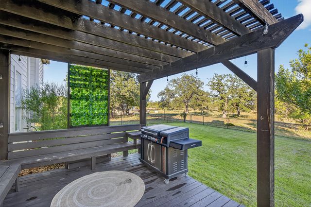 435 Oxbow TRL, Marble Falls, TX 78654