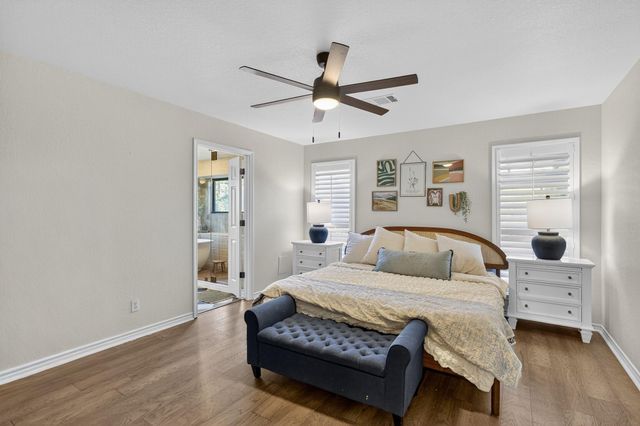 435 Oxbow TRL, Marble Falls, TX 78654