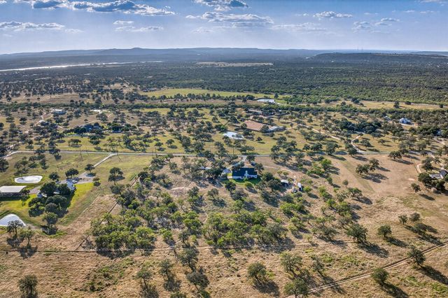 435 Oxbow TRL, Marble Falls, TX 78654