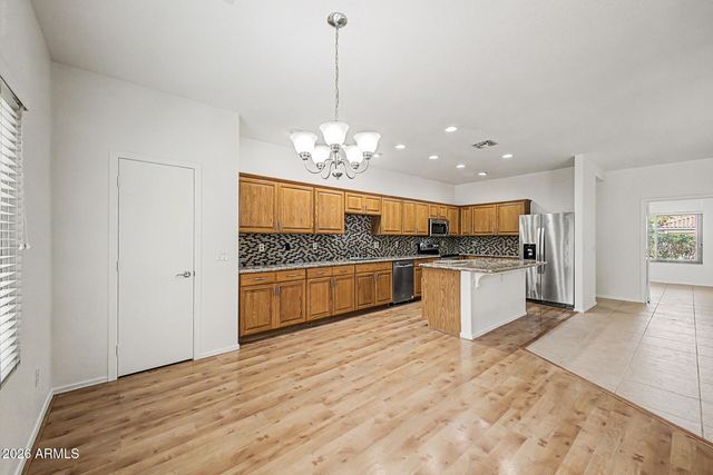 2073 E HAWKEN Way, Chandler, AZ 85286
