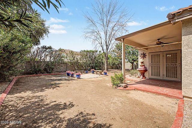 2073 E HAWKEN Way, Chandler, AZ 85286