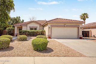 2073 E HAWKEN Way, Chandler, AZ 85286