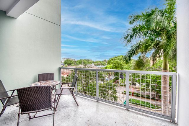 236 SE Fifth Avenue 205, Delray Beach, FL 33483