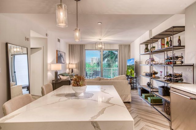 236 SE Fifth Avenue 205, Delray Beach, FL 33483