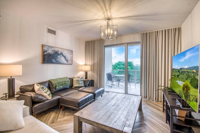 236 SE Fifth Avenue 205, Delray Beach, FL 33483