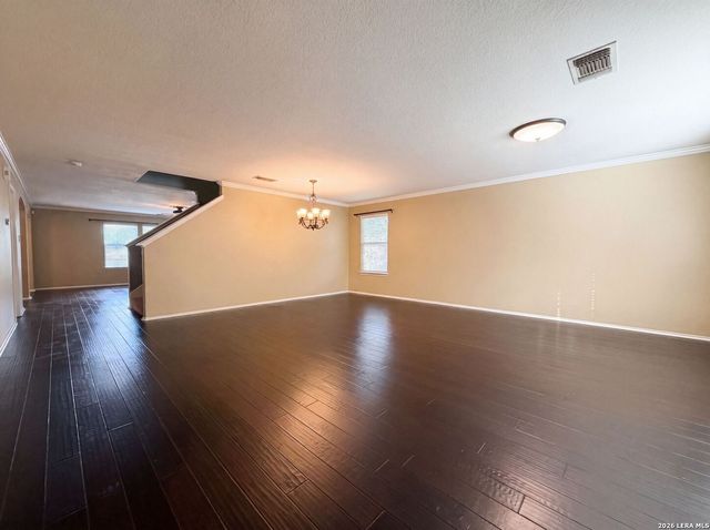 5002 WHISPER CV, Schertz, TX 78108